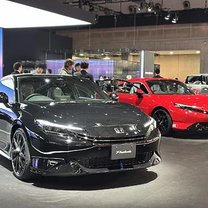 Media 'black-honda-prelude-8.webp' in category '6G 2026+ Honda Prelude Pictures & Videos'