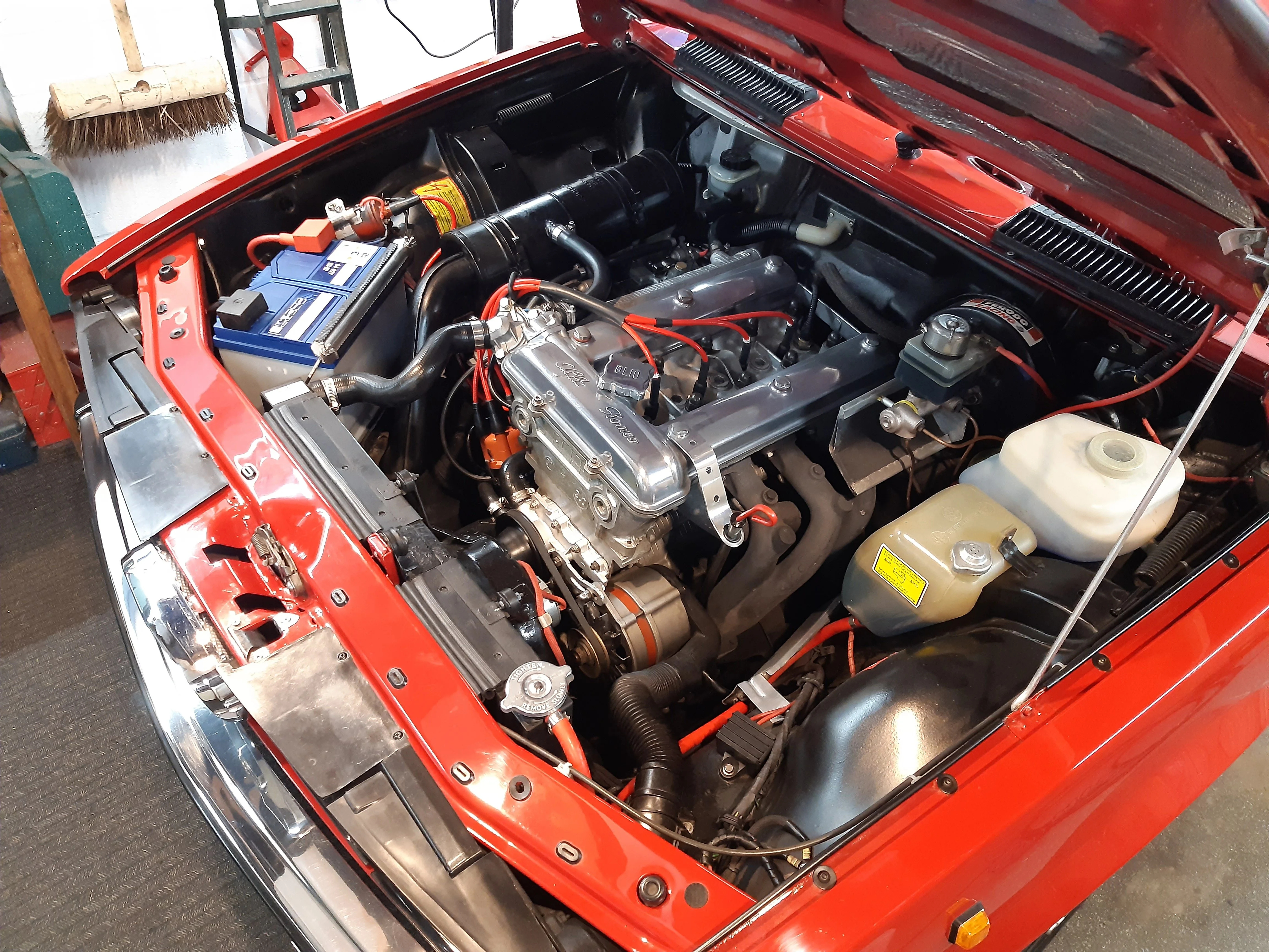 Alfetta engine bay.webp