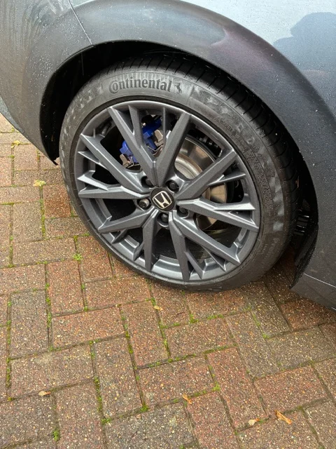 Orbit Grey Alloys rear.webp